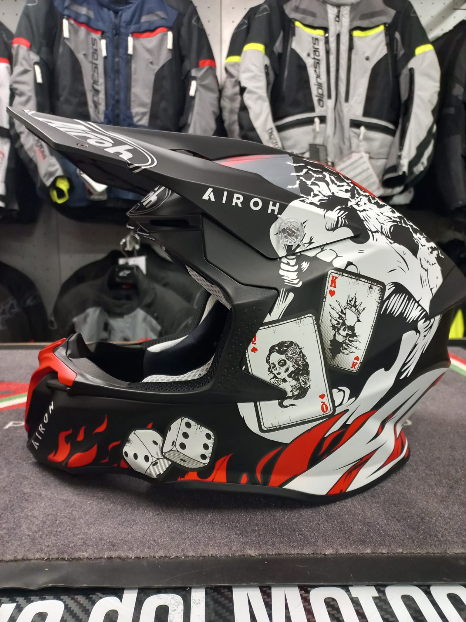 Casco Cross Airoh Twist 2.0 Hell Red Matt